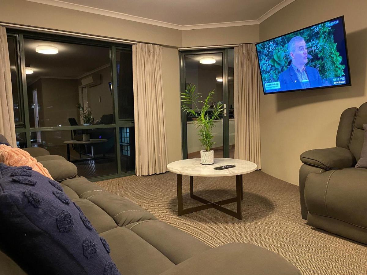 2 Bed 2 Bath Apartment In Braddon, Canberra - Pool, Gym And Free Parking Zewnętrze zdjęcie